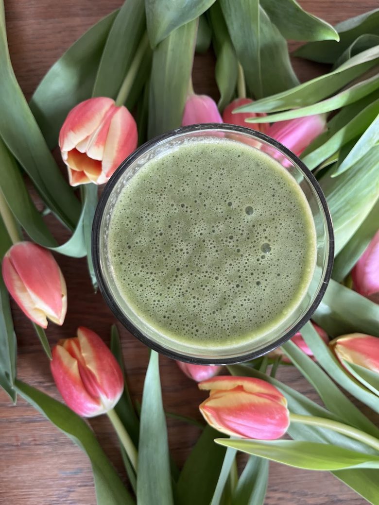 Koktajl i przekąska dla pięknej ferrytyny